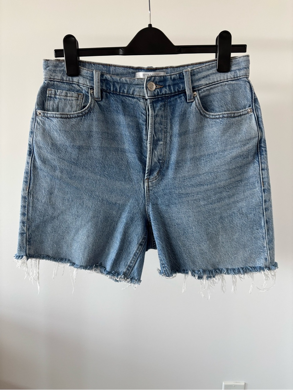 | Dynamite | ‘Rosie ‘ Cutoff Multiple Button Fly Denim Shorts size 29